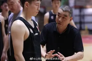 包含山西男篮分享球队休赛期训练动态：夏日之“炼”的词条